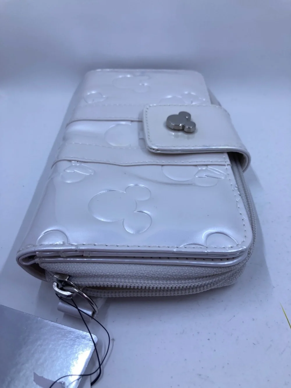 Disney Wallet White Pearlescent Loungefly Mickey and Minnie Icons NWT Some Marks